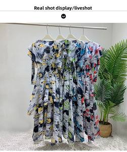 女式休闲马克西连衣裙，带层叠皱褶褶褶袖印花春夏在线批发供应商 - Product Image 4