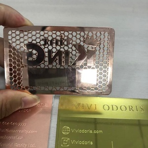 Tarjetas Metálicas Plateadas Modernas Personalizadas 2025, Tarjetas de Visita de Lujo del Tamaño de una Tarjeta de Crédito, Impresión Tipográfica en Color Personalizado, Grabado Láser - Product Image 3