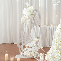 Hete Aanbieding Romantische Dromerige Kunstbloemenarrangement Gesimuleerde Witte Lelie Waterval Bloemenwand Hotelbanket