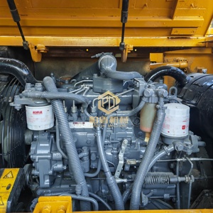Mini-excavatrice Sany SY75C d'occasion de haute qualité, équipée d'un moteur, d'une boîte de vitesses et d'un alternateur Isuzu. - Product Image 6