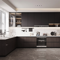 Îlot de cuisine moderne de luxe personnalisé en panneaux de mélamine et placage de bois massif, ensemble complet d'armoires de rangement pour villa