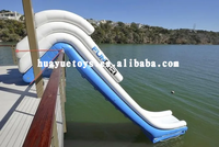 Toboggan aquatique gonflable personnalisé pour yacht, toboggan flottant pour quai de bateau, pour divertissements marins de luxe