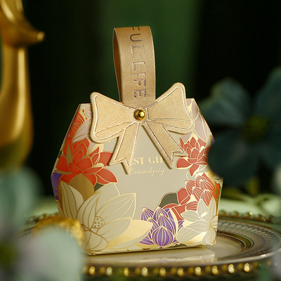 Design de nœud beige Lotus