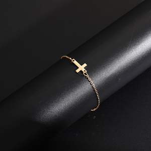 Pulsera de Acero Inoxidable Chapada en Oro Minimalista y Moderna con Cuentas Cruzadas para Mujer, Gran Venta 2025 - Product Image 4