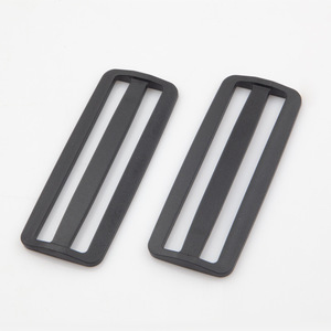 Boucle de sécurité en plastique à quatre voies, 8 cm, avec anneau en D à dégagement latéral pour poussette et accessoires de sac - Product Image 2