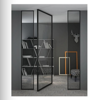 Porte coulissante panoramique en aluminium avec vitrage intelligent, teinte dynamique, isolation thermique, double vitrage, pleine hauteur, intérieur
