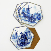 Sous-verres hexagonaux en céramique bleu Delft avec motif moulin à vent hollandais et artisanat - Ensemble de 6 avec support en bambou
