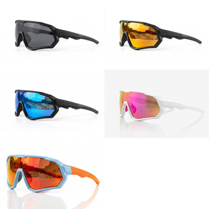 Gafas <span class=keywords><strong>de</strong></span> Sol Deportivas Lmamba Fashion TR90 con Montura Envolvente y Espejo, Logotipo Personalizado, Polarizadas para Ciclismo y Running, para Hombre y <span class=keywords><strong>Mujer</strong></span> - Product Image 3