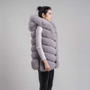 QIUCHEN QC8056 Spedizione Gratuita Nuovo Arrivo Gilet in <span class=keywords><strong>Vera</strong></span> <span class=keywords><strong>Pelliccia</strong></span> di <span class=keywords><strong>Volpe</strong></span> con Cappuccio in Cotone Taglie Forti Alta Qualità Spesso e alla Moda - Product Image 3