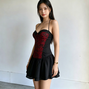 Vestido gótico oscuro acolchado con cuello descubierto y capas, para mujer, corte regular, línea A, corto, sin mangas, con patrón en contraste, natural - Product Image 5