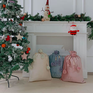 Borsa Regalo Natalizia per Sublimazione, Decorazione Natalizia <span class=keywords><strong>in</strong></span> Velluto Rosso e Bianco, Classica Borsa di Babbo Natale con Pon Pon - Product Image 2