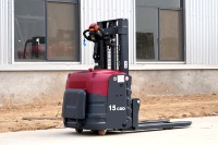 Mini Apilador Eléctrico de 500 kg y 1.5 m, Elevador de Paletas Portátil, Batería de Litio de 24 V, Desplazador Lateral Hidráulico, para Taller, Hogar y Camión
