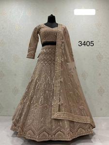 ชุด lehenga แต่งงานสุดชิคใน georgette และสุทธิด้วยการเย็บปักถักร้อยที่ซับซ้อนสำหรับผู้หญิงที่เข้าร่วม Sangeet และฟังก์ชั่นการต้อนรับ - Product Image 6