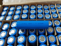 Baterai 18650 Langsung dari Pabrik 2600mAh 3000mAh 3200mAh 3500mAh 2000mAh 2200mAh 3.7V NCM Lithium Li Ion