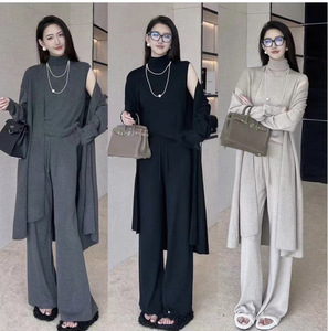 2024 nuovo <span class=keywords><strong>Outfit</strong></span> primaverile alla moda: un Set completo di Cardigan, gilet e <span class=keywords><strong>pantaloni</strong></span> lunghi in maglia grigia da donna - Product Image 6