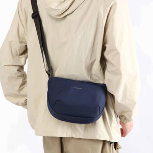 กระเป๋าคาดลำตัว We Power รุ่น Unisex สีพื้น กันน้ำ ใช้ได้ทุกวัน สำหรับเดินทางและเดินทางประจำวัน รุ่นฤดูใบไม้ร่วง 2025 - Product Image 3