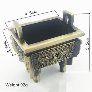 Decoración de quemador de incienso de cuatro patas de metal de estilo antiguo creativo hogar / regalo - Product Image 2