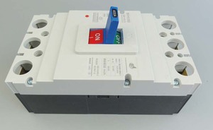 Interruptor de Circuito MCB/MCCB Zhiming de Calidad Superior, 300 400 3P 400V/690V 50/60Hz, Hecho en China - Product Image 6