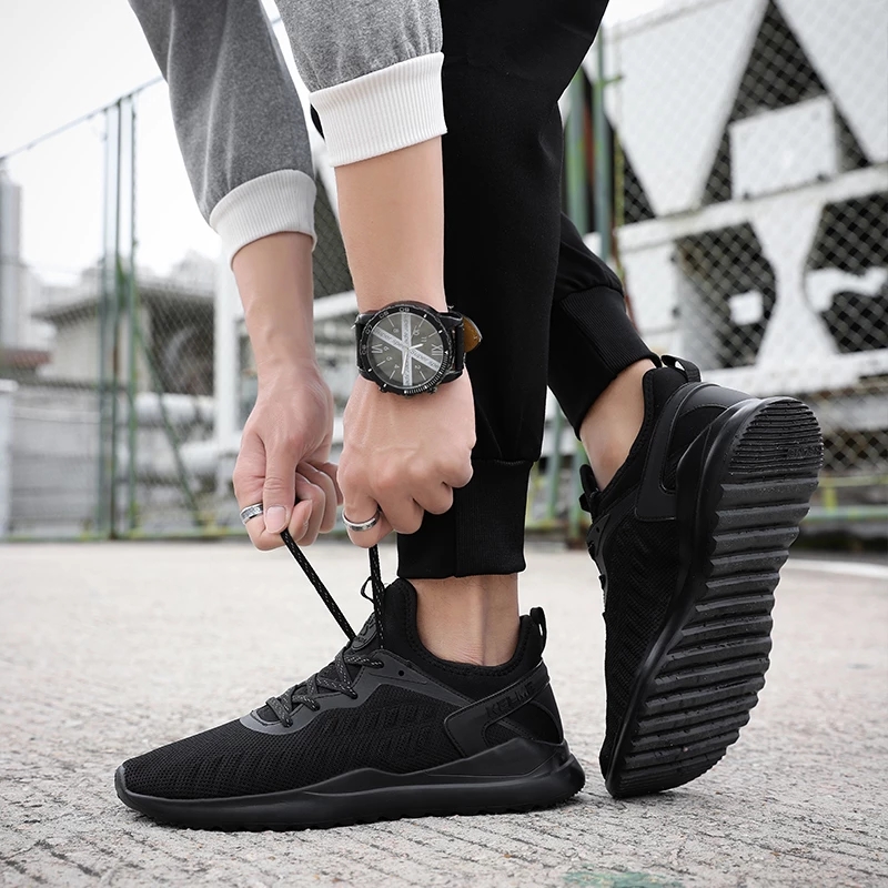 KELME Men's Casual Shoes Sports Retro Lace Up Soccer Sneakers Hiking Running Shoes Men Brand Sport Casual Shoes