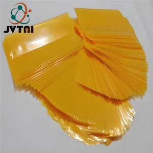 Rollo de Película Protectora Translúcida de Alto Brillo VCI Antióxido de PE Suave de 150 m para Moldeo por Soplado - Product Image 4