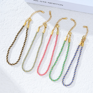 กำไลข้อมือสองสี ขายส่ง กำไลทองและสีน้ำเงินแบบเกลียวสั่งทำได้ ชุบทอง 18K จากโรงงานโดยตรง - Product Image 1