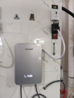 Pemanas Air Listrik Tanpa Tangki Hemat Energi Multi-Titik 8.8kW Smart Dual Adjust untuk Penggunaan Hotel & Rumah Tangga