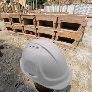 작업 보호를위한 맞춤형 로고 하이 퀄리티 건설 안전 헬멧 하드 모자 - Product Image 4