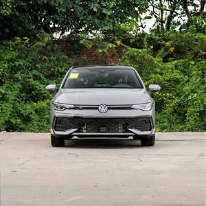 2025 pour <span class=keywords><strong>Golf</strong></span> 300TSI <span class=keywords><strong>R</strong></span>-<span class=keywords><strong>Line</strong></span> Facelift Hatchback 1.5T Turbo |   Boîte de vitesses <span class=keywords><strong>DSG</strong></span> <span class=keywords><strong>7</strong></span> rapports, pneus R17, conduite à gauche, Euro VI, essence, neuf - Product Image 1