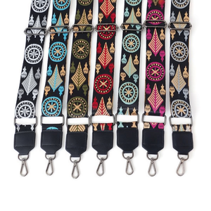 Cinturino a loop da 5 cm per borsa con motivo ricamato e gancio in metallo - Product Image 2