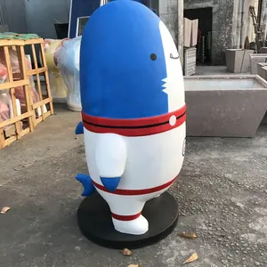 Fiberglas köpekbalığı karikatür restoran konuk heykeli özelleştirme açık çizgi film karakterleri reçine fiber prop modeli