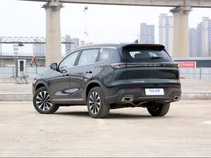 Chery Tiggo 8 PLUS SUV à essence avec recharge rapide sans fil 50W - Product Image 5