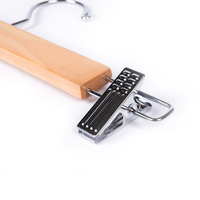 Cintres en bois massif naturel pour pantalons et jupes, avec 2 pinces réglables anti-rouille