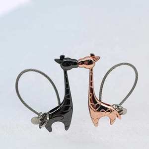 Porte-clés mignon en forme de cerf, porte-clés magnétique en or pour couple, cadeaux pour les amoureux, porte-clés pour hommes et femmes, porte-clés d'animaux adorables - Product Image 3