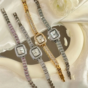 ผู้ผลิตจัดหาสร้อยข้อมือนาฬิกา Scottie 9641B พร้อมพู่ห้อยสีทองรูปนางเงือกสำหรับการค้าข้ามพรมแดน - Product Image 2