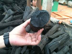 Charbon de bois dur noir de haute qualité MANGROVE CHARBON de bois dur de l'usine du Vietnam - Product Image 5