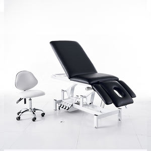 Meja Pijat Elektrik Bermotor Ganda Bersertifikasi CE, Tempat Tidur Fisioterapi yang Dapat Disesuaikan untuk Terapi Fisik dan Perawatan Rehabilitasi - Product Image 1