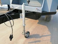 Petite remorque de camping tout-terrain tout-terrain personnalisée 4x4 pour voyage à domicile et camping-car caravane