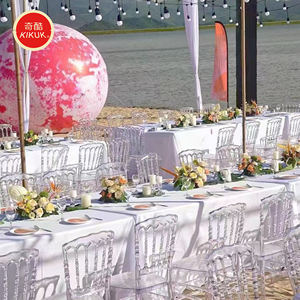 طقم طاولة وكراسي نابليون البسيط والعصري من مادة البولي كربونات، قابل للتكديس، مناسب للاستخدام الخارجي في الفيلات وحفلات الزفاف - Product Image 4