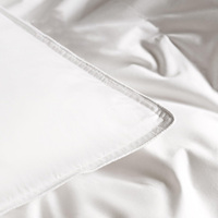 Oreiller en duvet en gros, enveloppe 100 % coton, soutien ferme qualité hôtelière, garnissage naturel respirant, taille standard, personnalisable