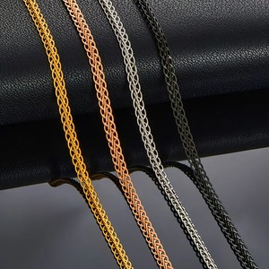 Colliers ras du cou pour femmes en acier inoxydable de 3 mm, délicats, superposés, avec maillons plats en forme de croix - Product Image 1