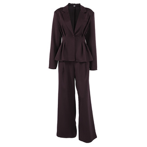 Completo da <span class=keywords><strong>donna</strong></span> marrone con blazer scollo a V profondo e pantaloni a gamba larga a vita alta, tinta unita, con risvolto, per il commuting quotidiano - Product Image 5