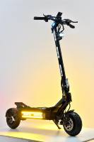 Trottinette Électrique de Course Pliable Étanche à Double Moteur 3000W, Batterie 21AH, Pneus 10*3.5 Pouces, Cadre en Alliage d'Aluminium Forgé Complet