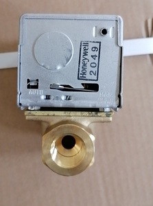 Valvola Motorizzata <span class=keywords><strong>Honeywell</strong></span> V4043C1347, Elettrica a Due Vie per Ventilconvettore V4043C1362B - Product Image 2