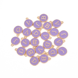 Ciondolo Charm Alfabeto Inglese Bifacciale con Lettera Iniziale, Charm Carino Blu Bifacciale Fai da Te per Creazione Gioielli Braccialetti - Product Image 4