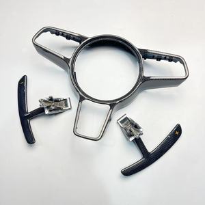 Copertura Centrale del Volante Sportivo in Fibra di Carbonio Lucida con Cuciture Personalizzate per Porsche 991 991.2 911 992 987 Cayenne Cayman - Product Image 2