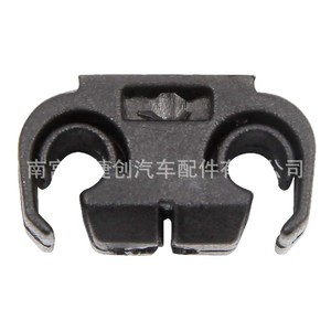 Support de fixation de frein à 2 trous pour Volkswagen Audi, référence 811611797, en PA66 noir, métrique - Product Image 5