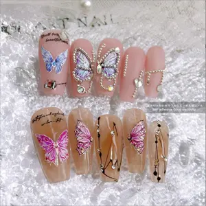 Sıcak satış 3 tasarım tırnak kabartmalı gül kelebek Sticker 5D delikli Retro Nail Art etiketler çıkartması