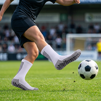 Chaussettes de football personnalisées en jacquard, antidérapantes, respirantes, avec semelle en mesh et motifs de grip sur le dessus, pour hommes et jeunes, entraînement.