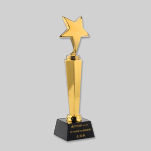 Primo trofeo stella trofeo scudi metallici pentagramma in metallo creativo trofeo a forma di cuore - Product Image 4