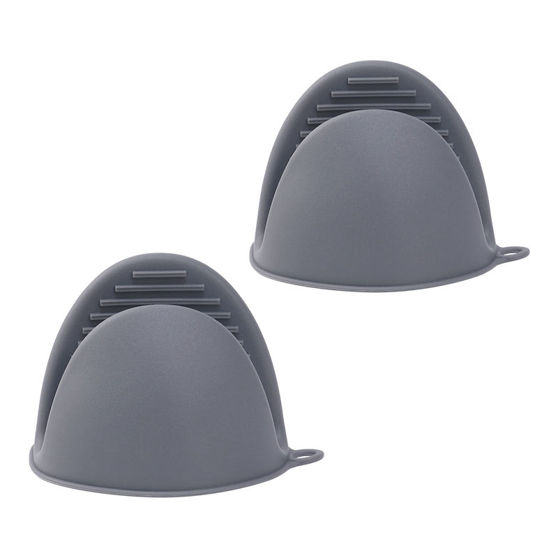 Gray oven gloves